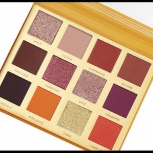 ACE BEAUTĒ Falling For You Palette
